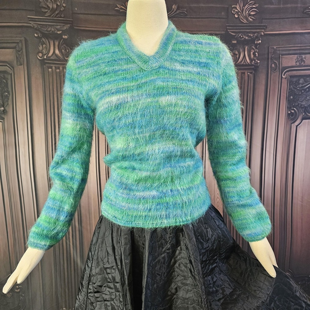 Vintage 1960's Sweater Fuzzy Heathered Blue Green V-neck Jane Irwill Retro Pinup